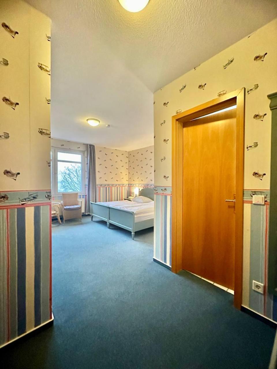 Gaestehaus Weserblick Am Weser-Sandstrand Berne Extérieur photo