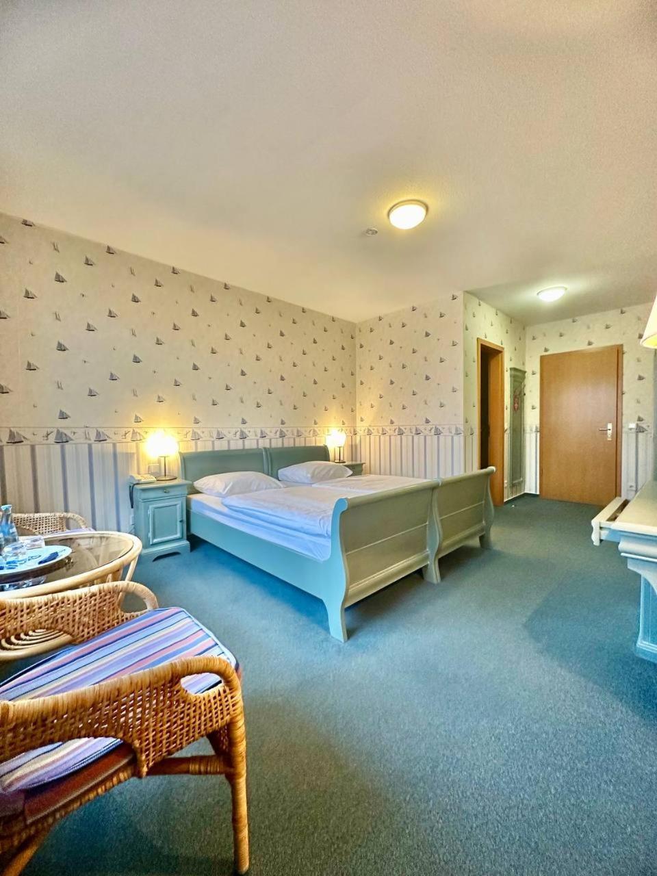 Gaestehaus Weserblick Am Weser-Sandstrand Berne Extérieur photo