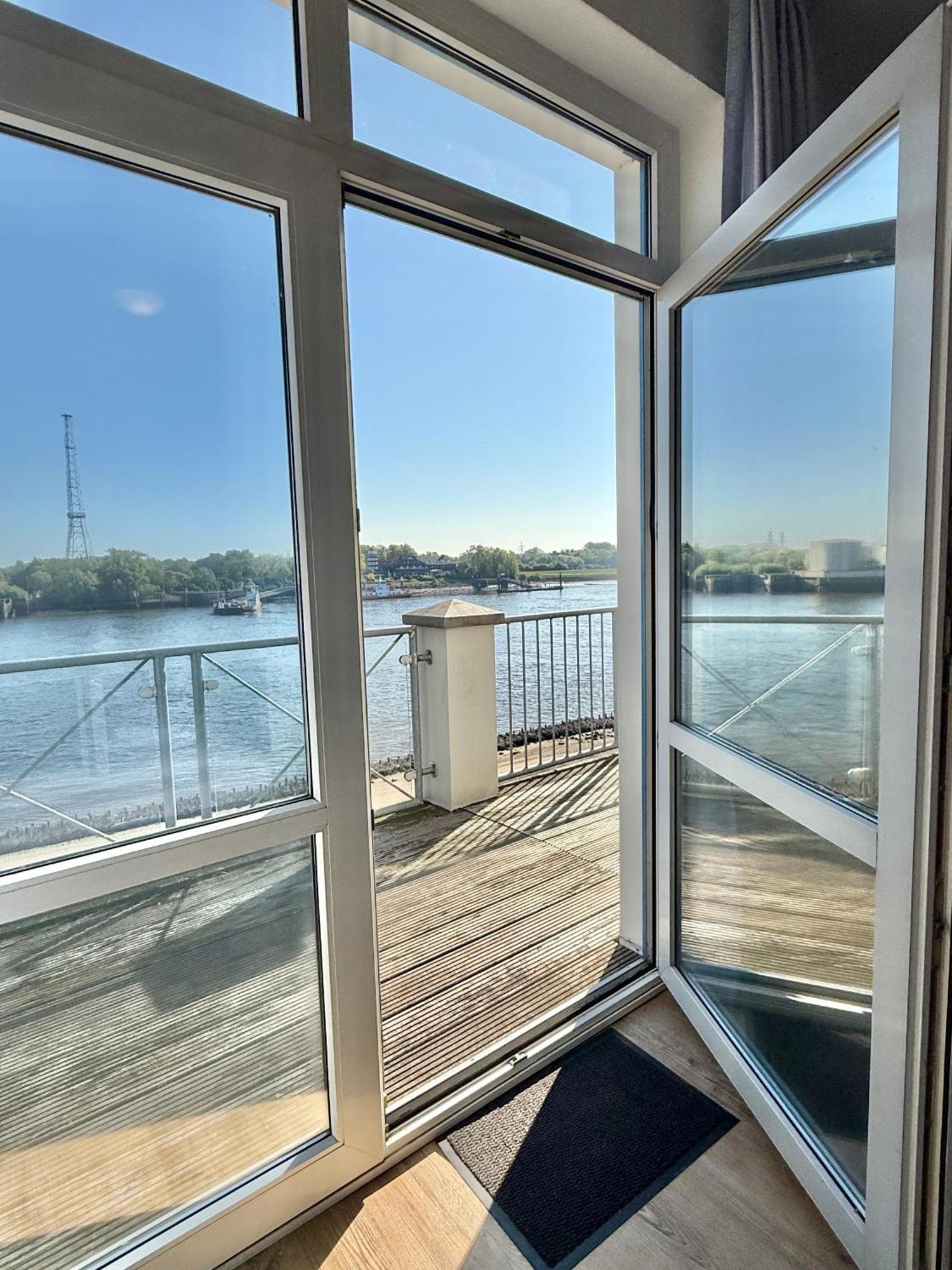 Gaestehaus Weserblick Am Weser-Sandstrand Berne Extérieur photo