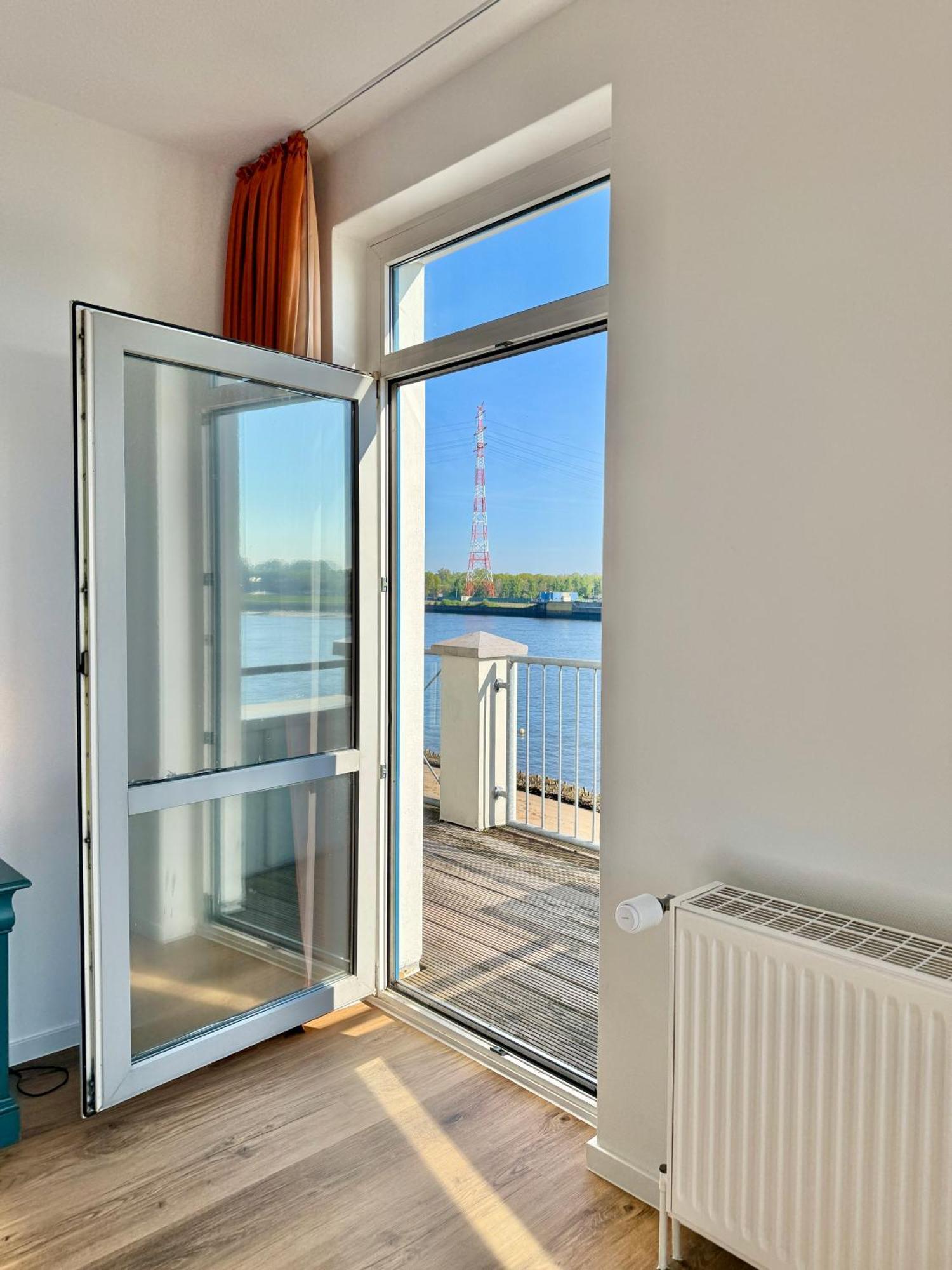 Gaestehaus Weserblick Am Weser-Sandstrand Berne Extérieur photo